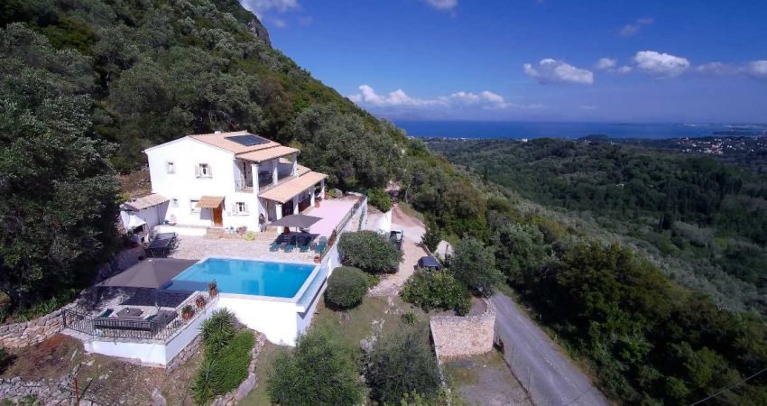 Villa Elia, Ano Korakiana, Corfu. Schitterende vakantie villa met prive zwembad