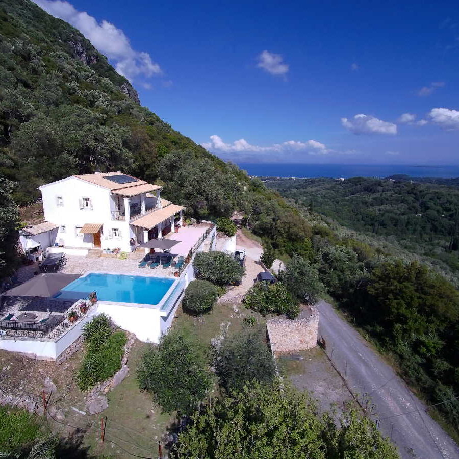 Villa Elia, Ano Korakiana, Corfu. Schitterende vakantie villa met prive zwembad
